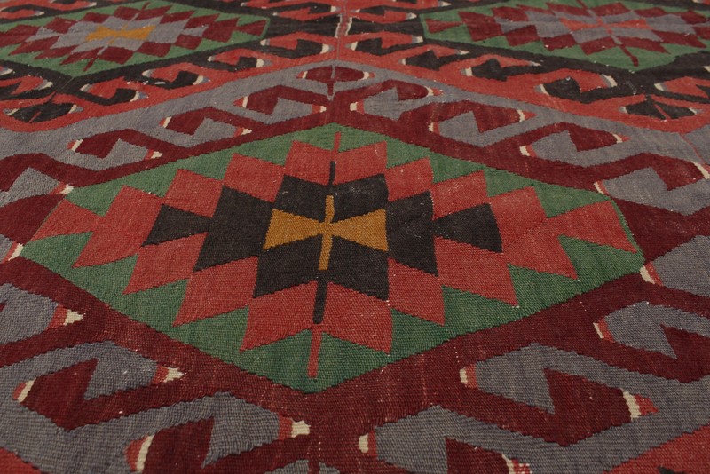 Vintage 5'7" x 10'7" Traditional Wool Hand Woven Oriental Area Rug gallery