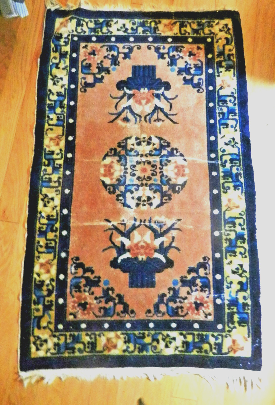 Handwoven Art Deco Pure Silk Chinese Rug 2 1/4 Ft x 4 Ft-Blue/Tan Urns Flowers gallery