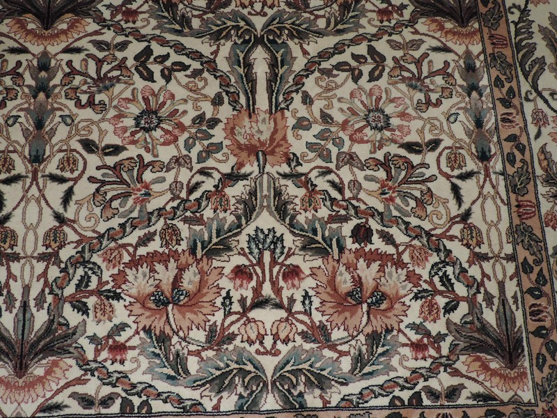 9x13ft. Handmade Floral Design Wool Room Size Rug gallery