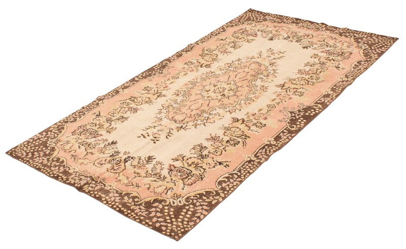 Vintage 5'2" x 9'7" Traditional Hand Knotted Vegetable Dye Wool Area Rug gallery