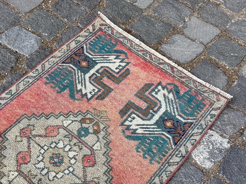 Vintage Turkish Wool Rug Handknotted Bohemian Doormat (1,6 x 2,7 ft) gallery