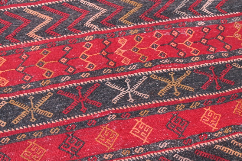 Turkish Kilim Rug 47''x52'' Hand Woven Sivas Cicim Kilim 120x133cm Vintage Rug gallery