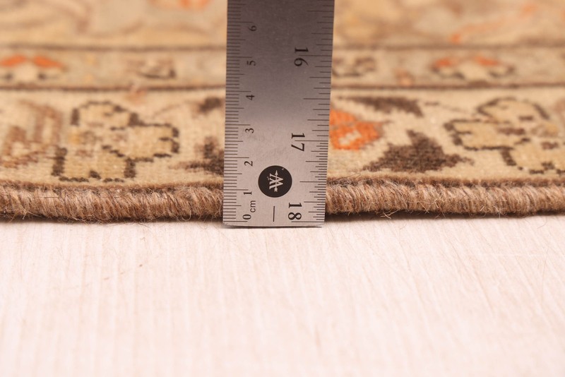 Traditional Vintage Hand-Knotted Area Rug 6'10" x 10'10" Oriental Wool Carpet gallery