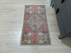 Vintage Turkish Oushak Rug 1’7×3’1 ft, Red Tribal Modern Turkish Rug