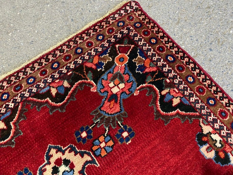 VINTAGE KESHAN RUG, HAND MADE RED EASTERN WOOL FLORAL CARPET (5FT X 3FT) CLEAN gallery