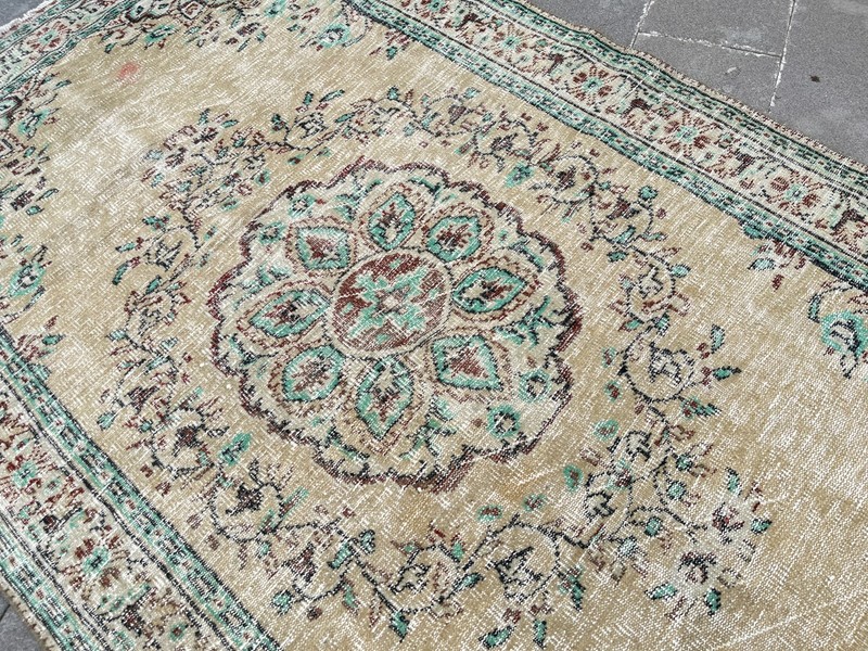 5.1x9.2 Vintage Oushak Rug – Mint Green & Beige Floral Hand-Knotted Turkish Rug gallery