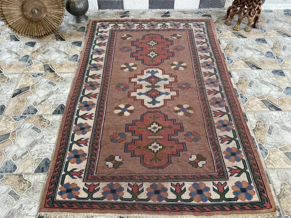Turkish Kurdish Vintage Rug | 4.3 x 6.5 ft | Handwoven Anatolian Tribal Geometri