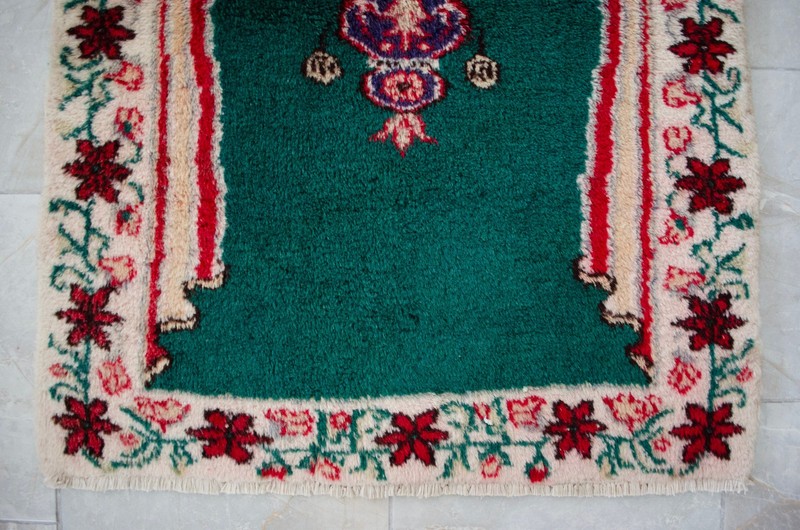 Vintage Turkish Rug Prayer Rug 2'9"x3'7" | Hand-Made Anatolian Wool Rug 1970s gallery
