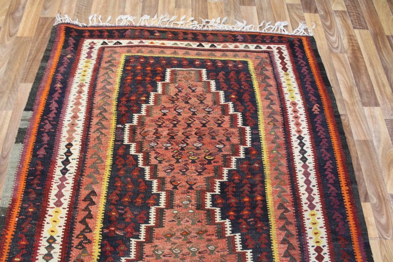 OUTSTANDING HANDMADE WOOL KILIM OF TRADITIONAL BIRDS DESIGN 285X135 CM gallery