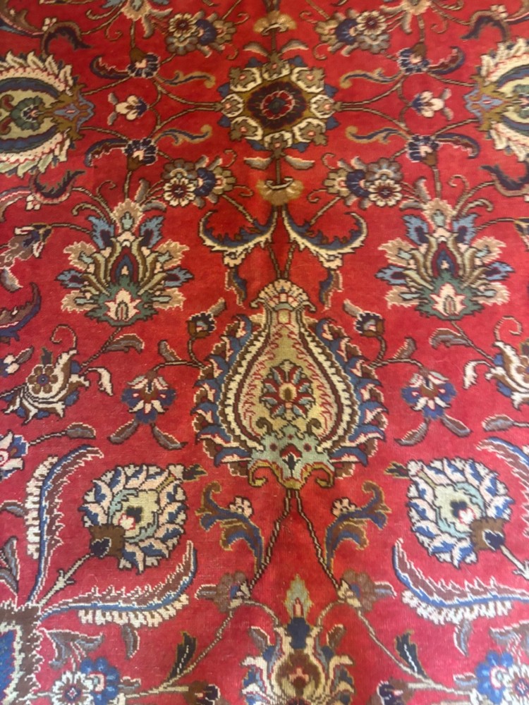 SIMI ANTIQUE. HAND MADE. 13x10. EXCELLENT CONDITION. FULL PILE.WITH SINGNR