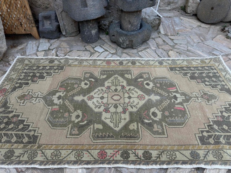 Hand-Knotted Turkish Carpet 5x9 Pale Pink Wool Oriental Rug Medium Size Area gallery