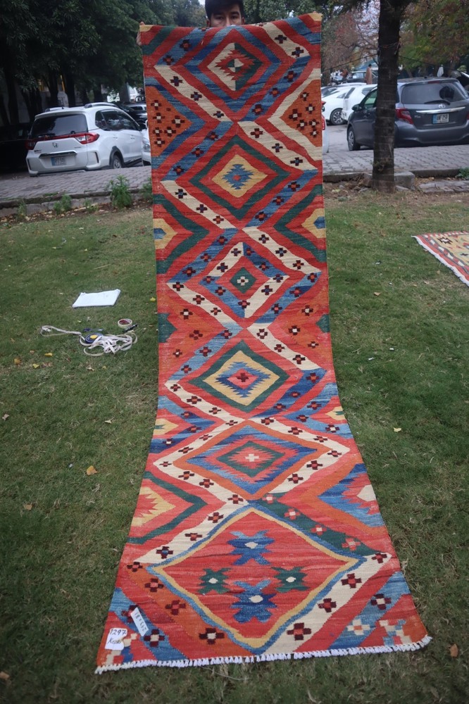 290 X 90 CM Stunning Turkish Flat Fine Weave Natural Vegetable Dye Kilim Runner