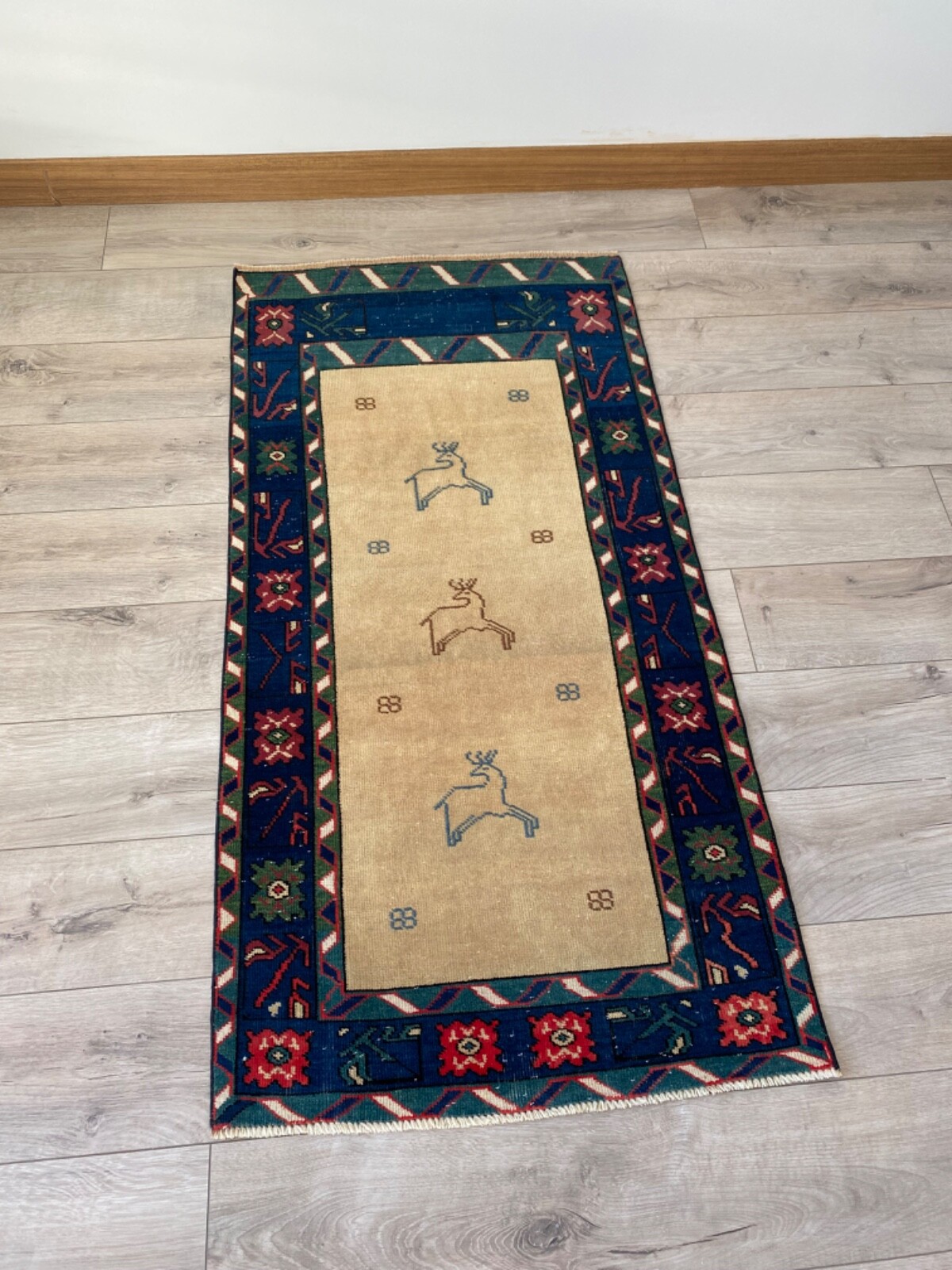 2’6”x5” feet Oushak rug, wool rug, Vintage rug, Low pile rug, gallery