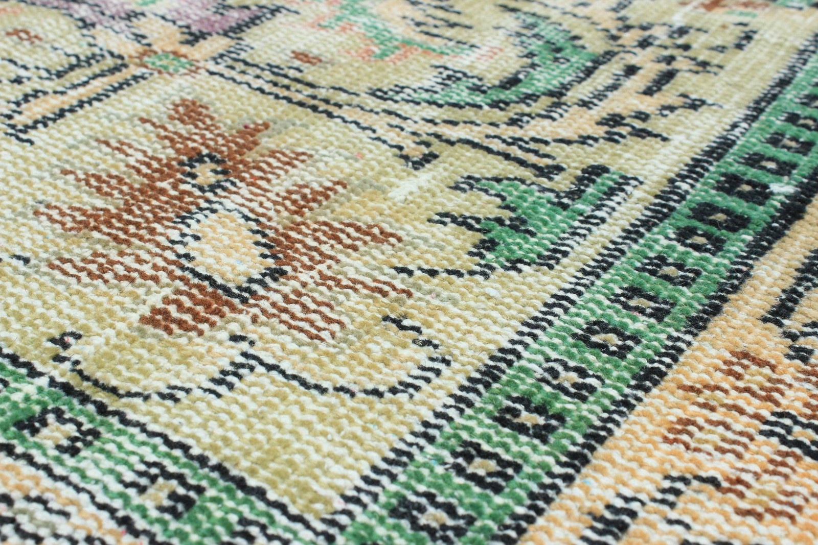 Vintage Traditional Hand-Knotted Area Rug 5'3" x 9'0" Oriental Wool Carpet gallery