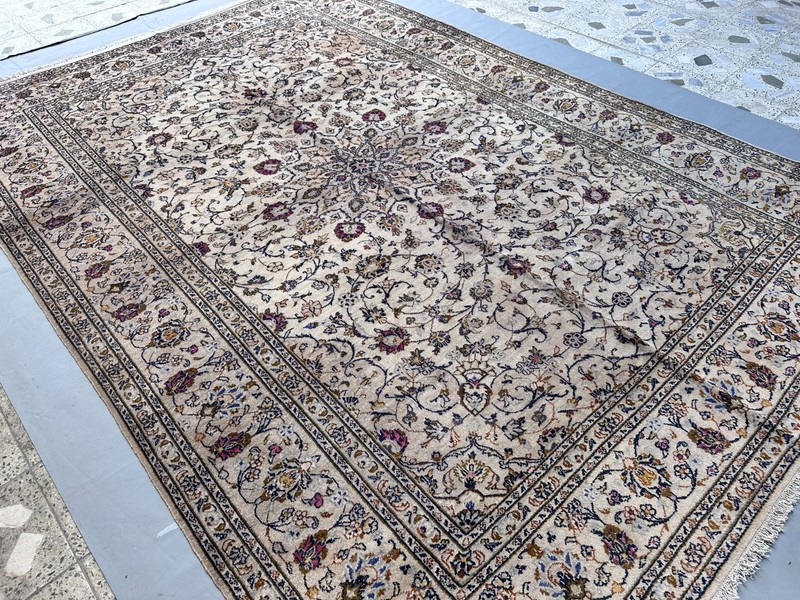8 X 11.5 foot Stunning Vintage Authentic Oriental Keshani Floral Palace Carpet gallery