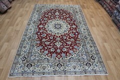 FINE HANDMADE NAIN WOOL AND SILK WITH FINE FLORAL DESIGN 255 x 150 CM
