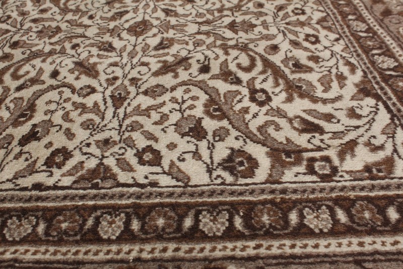 Vintage Hand-Knotted Area Rug 6'5" x 9'3" Traditional Wool Carpet gallery