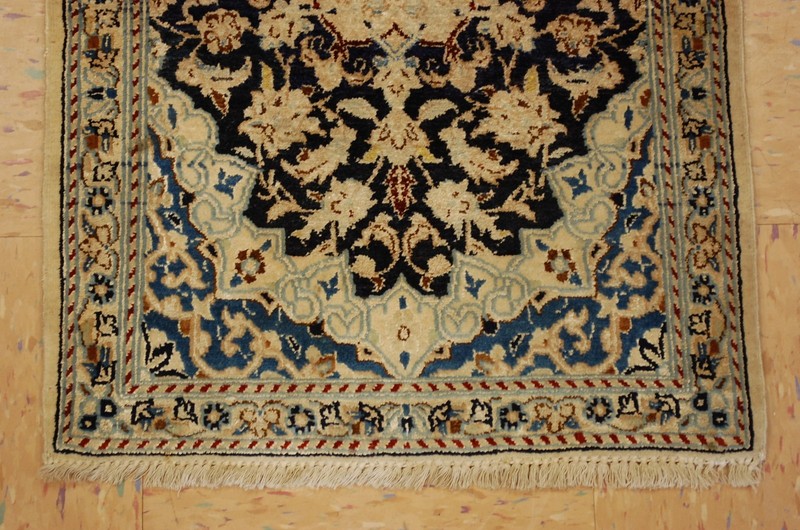 NATURAL WOOL,SILK Old HandWoven Oriental Rug,IN size OF 1'8" × 2'8" BIRDS DESIGN gallery