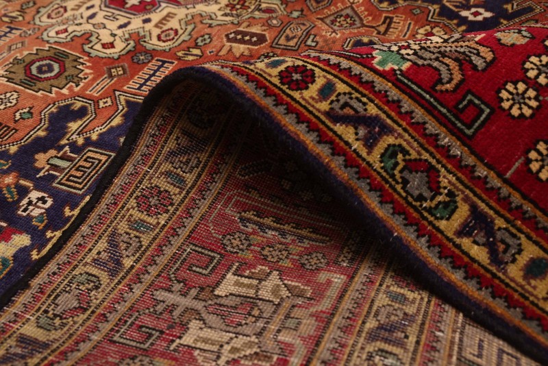 Vintage 6'6" x 9'5" Traditional Hand Knotted Vegetable Dye Wool Area Rug gallery