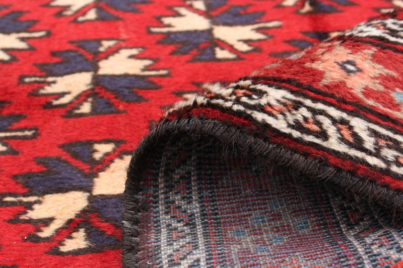 Vintage Red Traditional 4'3" x 6'11" Hand-Knotted Oriental Wool Area Rug gallery