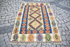 Turkish Konia Kilim Rug 3’9 x 5’3 ft Anatolian Fine Quality Wool Kilim Area Rug