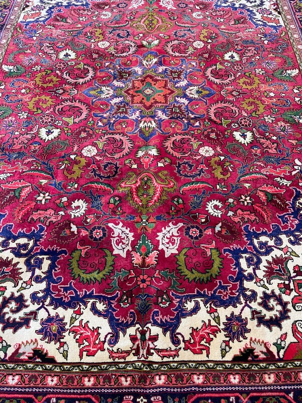 Vintage Heriz Hand-Woven Middle Eastern Rug 11' 4" x 8' 6" gallery