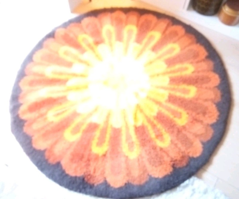 Mid Century Sunburst Rya Rug Rare Round Retro Scandi Scandinavian 1960s 1970s gallery