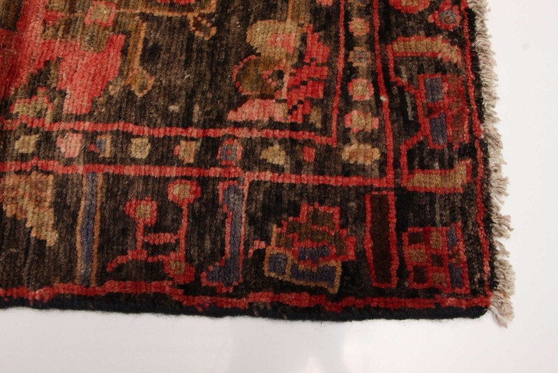Vintage 4'2" x 6'11" Traditional Hand Knotted Vegetable Dye Wool Area Rug gallery