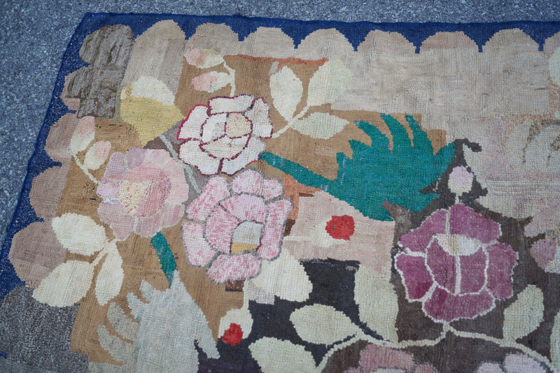 A BEAUIFUL ANTIQUE AMERICAN HOOKED RUG 7x7ft circa 1900 gallery
