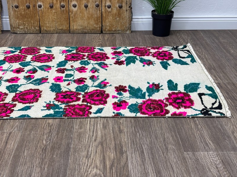 3x8 Floral Vintage Turkish Runner, Hand-Knotterd White Red Green Antique Oushak gallery