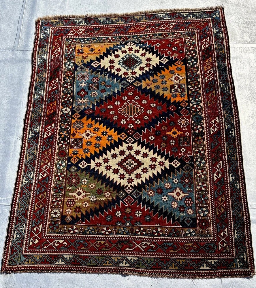 STUNNING ANTIQUE 4’ X 6’ 19th CENTURY SNOW FLAKE KUBA CAUCASIAN ORIENTAL RUG