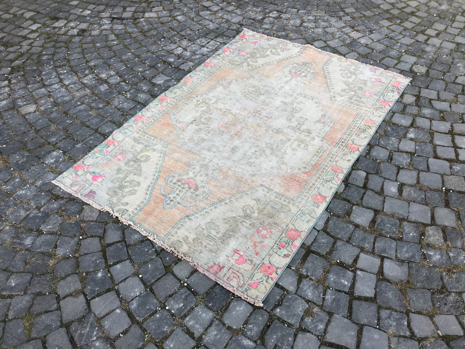 Turkish Antique rug Bohemian Area rug Oushak rug Vintage Rug Handmade Wool rug gallery