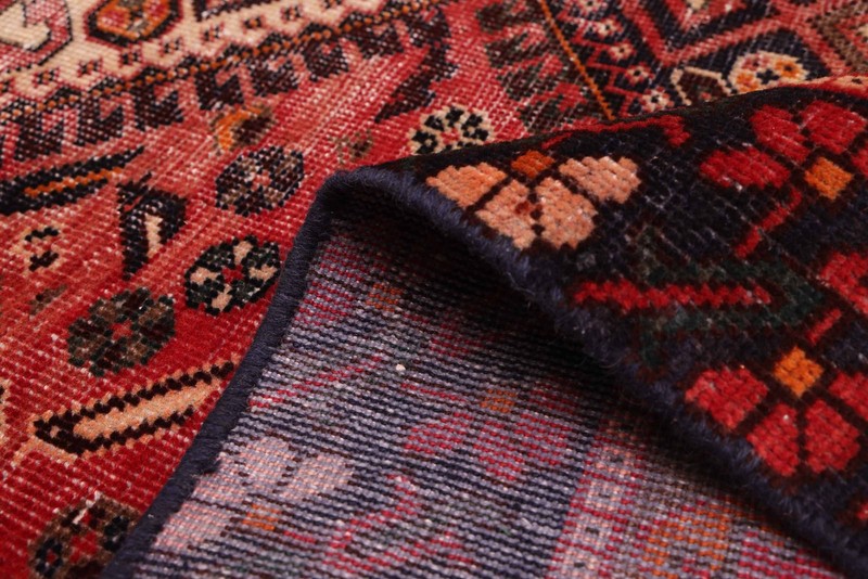 Vintage 4'10" x 9'5" Traditional Hand Knotted Vegetable Dye Wool Area Rug gallery
