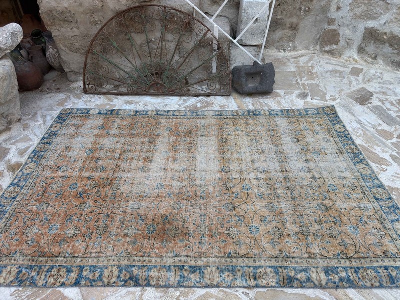 5x8 Room Size Turkish Rug – Pale Orange and Blue Tones – Hand-Knotted Vintage gallery