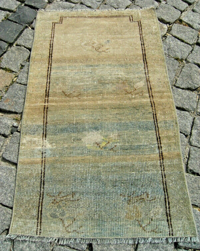 Vintage Turkish Rug 20'' x 35'' Muted Dye Oushak Rug Hand-knotted Wool Rug gallery