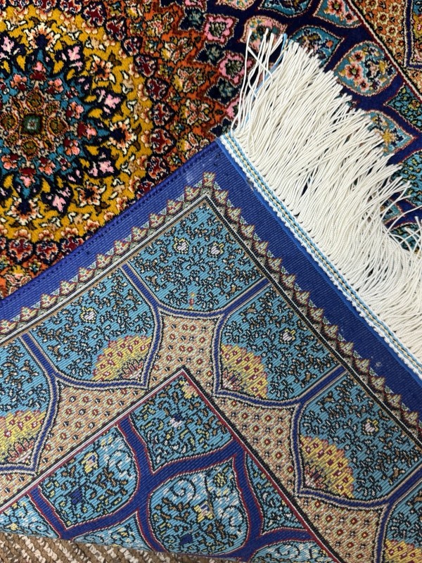 Silk Rug 2x3 Feet Floral Dome Design High Quality Soft Luxurious Carpet gallery