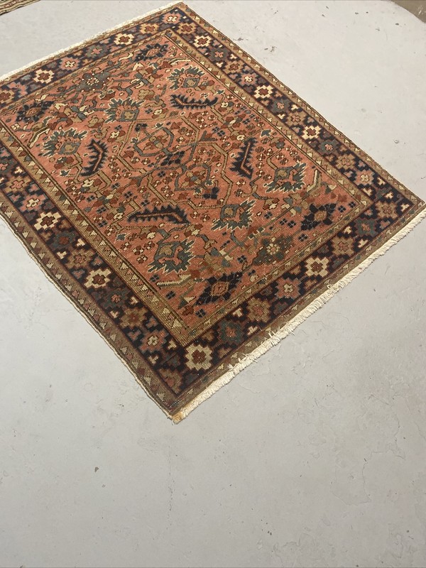 Antique Heriz Serapi Rug gallery