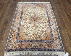 Highly Detailed Top Quality Oriental Rug 3′ 6″ x 5′ 4″ Kork Wool on Silk Carpet