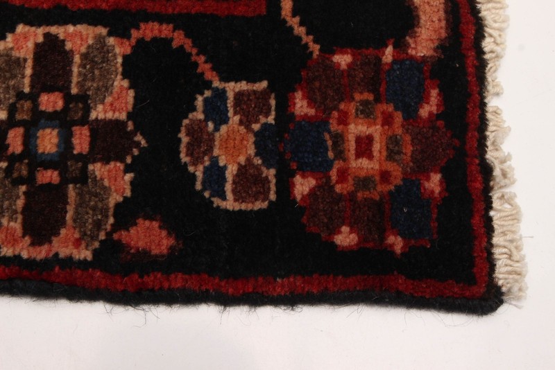 Vintage 4'5" x 7'5" Traditional Hand Knotted Vegetable Dye Wool Area Rug gallery