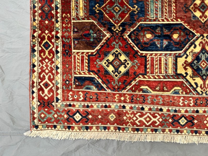COLLECTORS' ITEM Vintage Stunning Natural Vegetable Dye Fine Quality Shirvan Rug gallery
