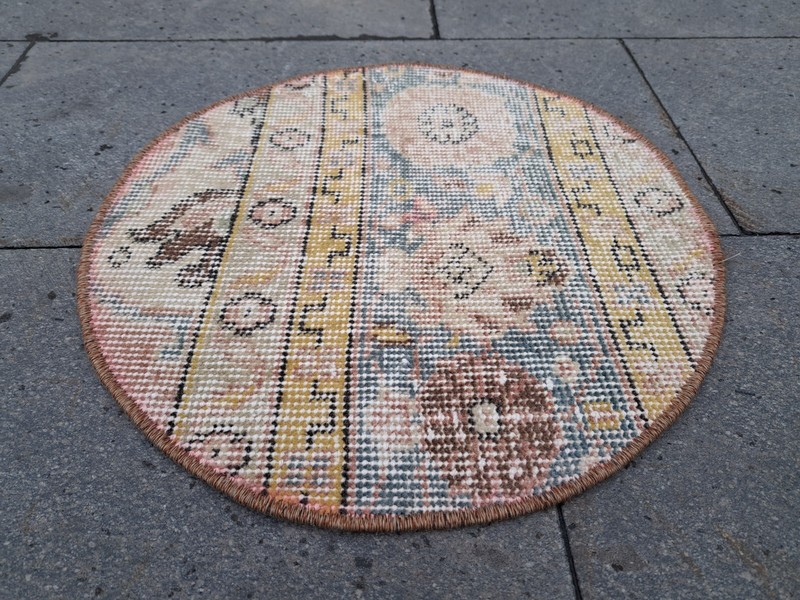 Turkish Rug, Round Rug, Handmade Rug, Home Decor Rug, Vintage Rug, 1.4 x 1.4 ft gallery