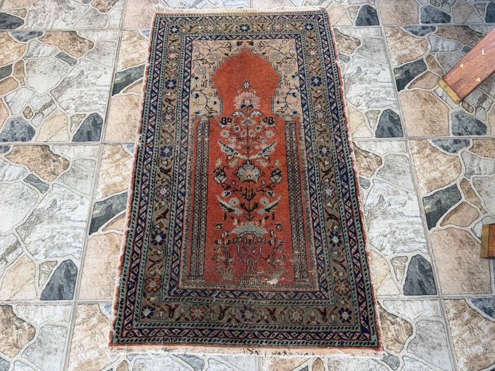 Distressed Vintage Oushak Bohemian Rug Handmade Prayer Anatolian Wool Small 2x3
