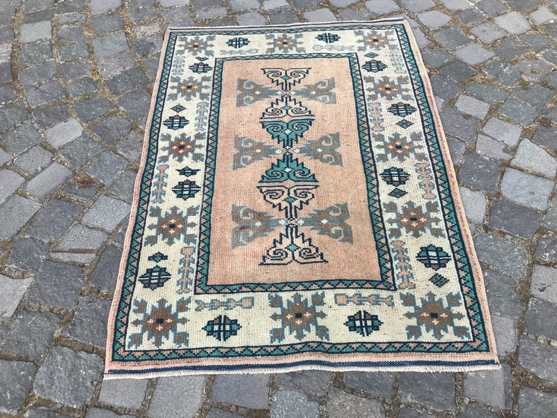 Turkish Vintage Rug, Home Decor Rug, Boho Decor Rug, Oushak Kilim Rug,2,7x3,9 ft gallery