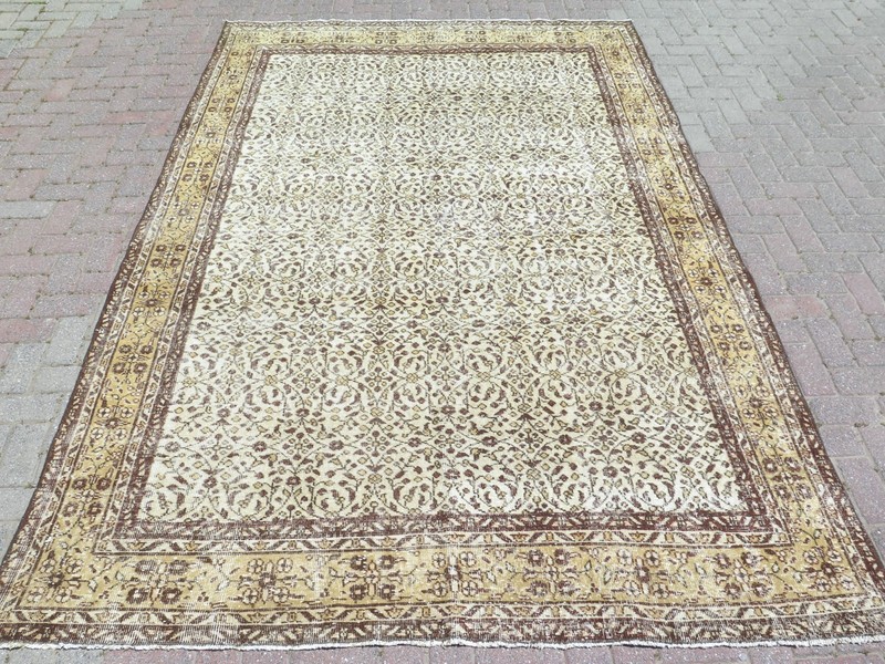 Vintage Anatolia Carpet, Distressed Rug Floor Carpet Handmade Large Rug 81"x120" gallery