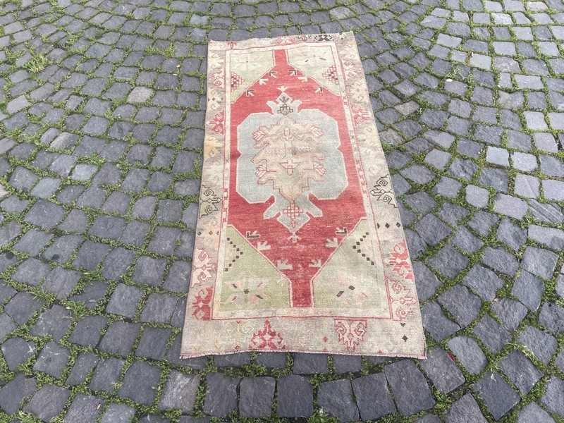 Bohemian Runner Rug, Turkish Vintage Rug, Handmade Wool Rug, 2,3 x 4,9 ft gallery