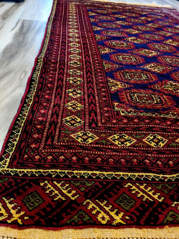 Zahir Shahi design, (King Diamond) Made of Pure Sheeps wool, Hand Knotted. gallery