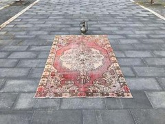 Pink Turkish Rug , Pink Vintage Rug , Turkish Area Rug , Oriental Rug , Wool Are