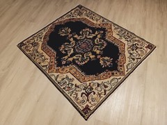 ESTATE Circa 1970 4×4 SQUARE LOVE-BIRDS Handmade-Knotted FINE Wool Rug 583485