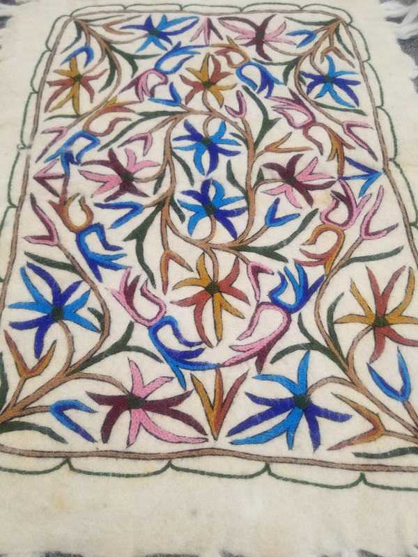 Vintage Traditional Handmade Kashmiri Namda Wool Multicolor Rug 2.7x2.0 ft gallery