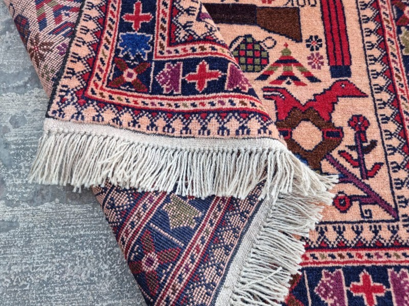 A Beautifully Handmade Afghan vintage war Rug Design Great Quality 200X 104 Cm gallery